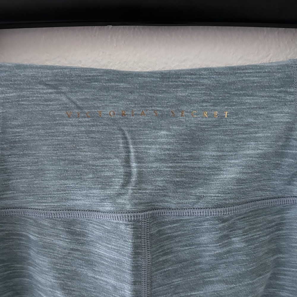 VS High Rise Legging - Picture 3 of 3